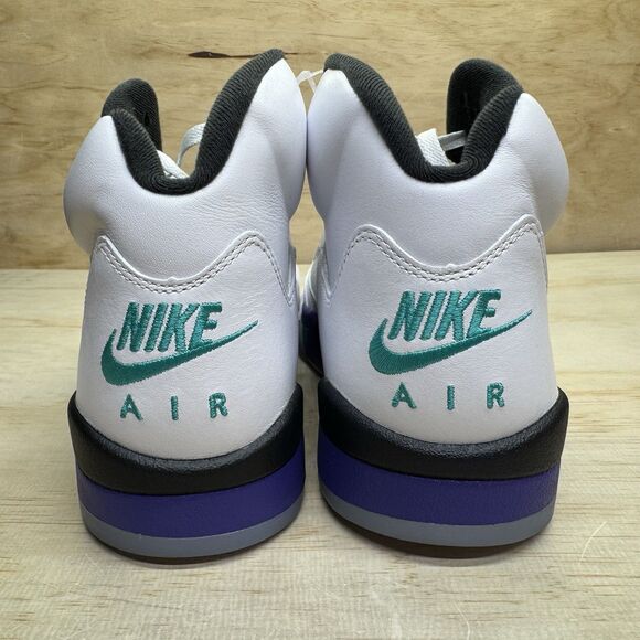 Athletic_Shoes